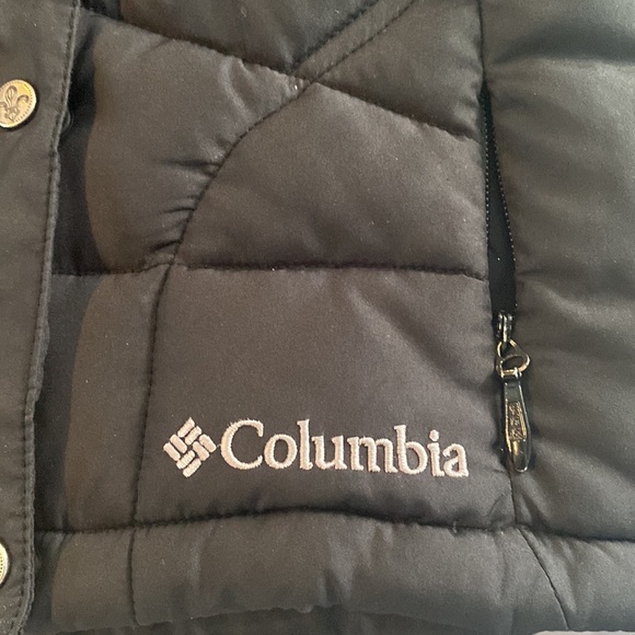 Size 4/5 Columbia black vest - Picture 2 of 7